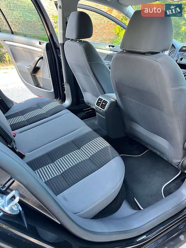 Хетчбек Volkswagen Golf 2009 в Кропивницькому фото 27 Хетчбек Volkswagen Golf 2009 в Кропивницькому