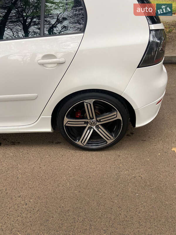 Хэтчбек Volkswagen Golf 2007 в Львове