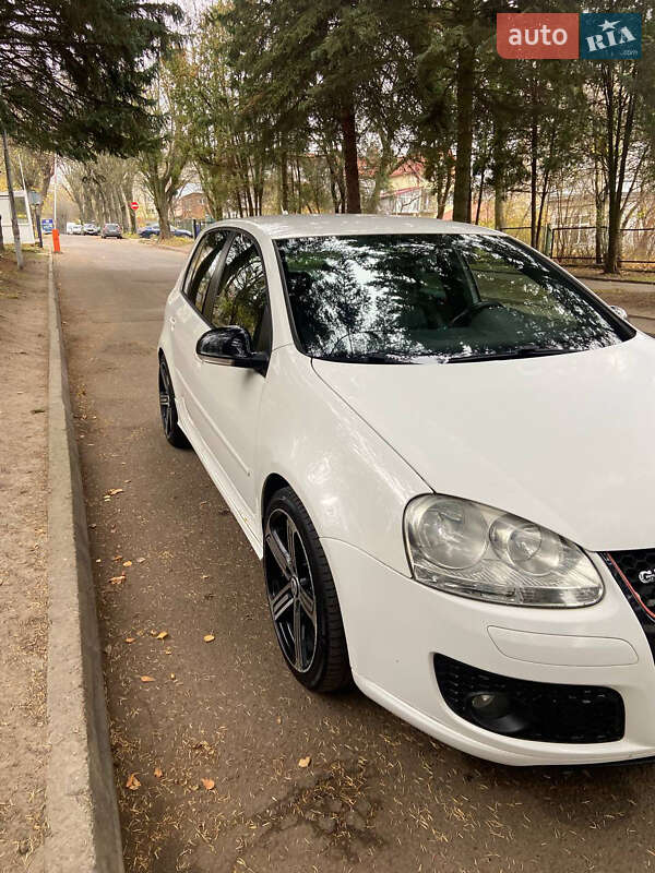Хэтчбек Volkswagen Golf 2007 в Львове