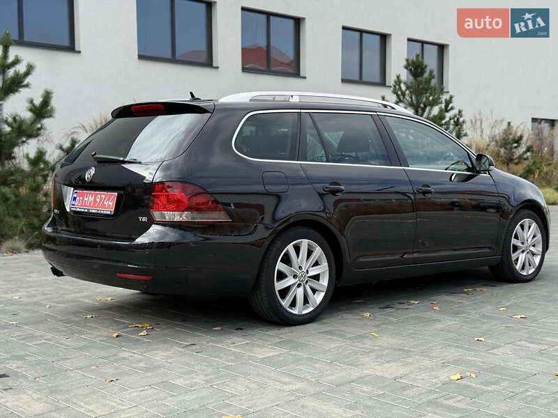 Універсал Volkswagen Golf 2010 в Чернігові