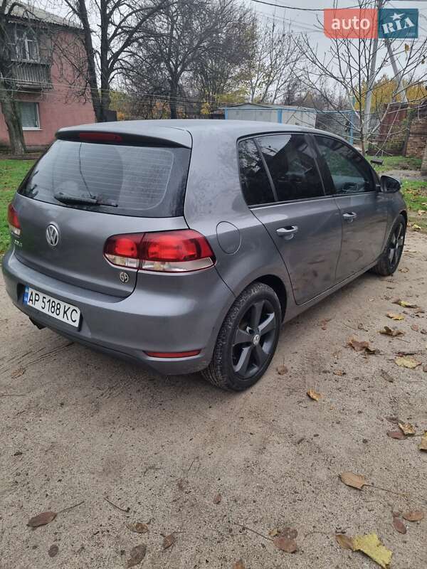 Хэтчбек Volkswagen Golf 2013 в Запорожье