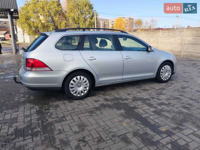 Универсал Volkswagen Golf 2008 в Рожище