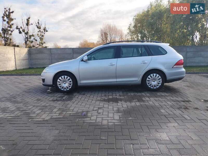 Универсал Volkswagen Golf 2008 в Рожище