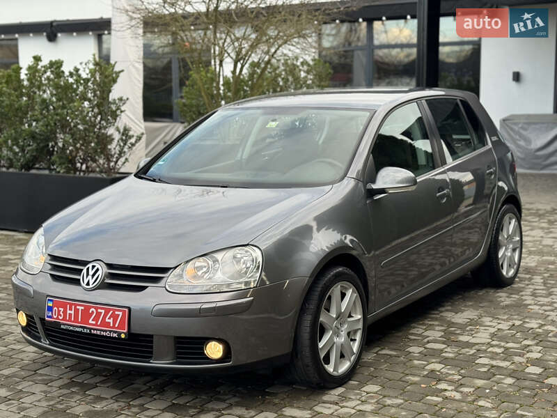 Хэтчбек Volkswagen Golf 2007 в Иршаве