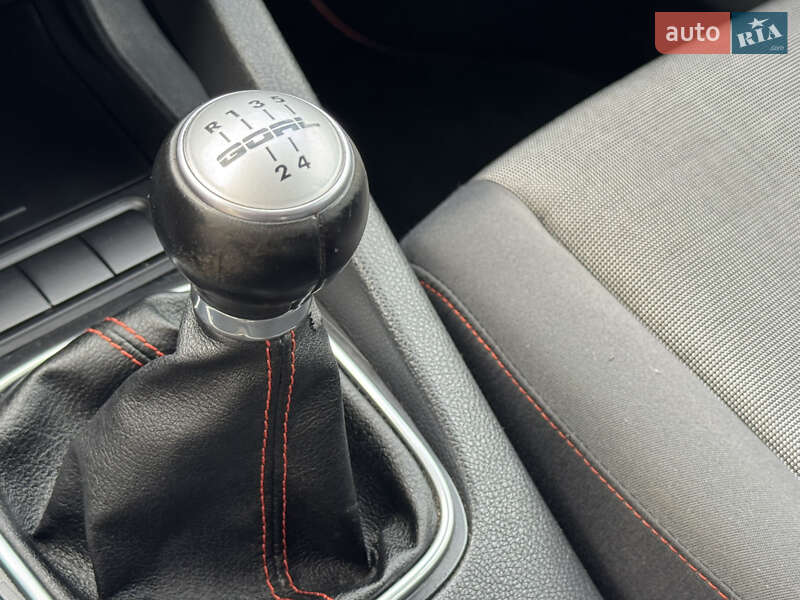 Хэтчбек Volkswagen Golf 2007 в Иршаве