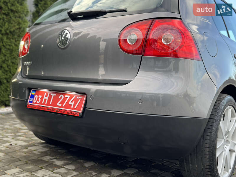 Хэтчбек Volkswagen Golf 2007 в Иршаве