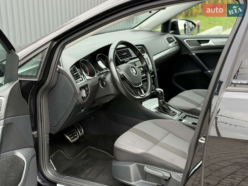 Универсал Volkswagen Golf 2016 в Львове