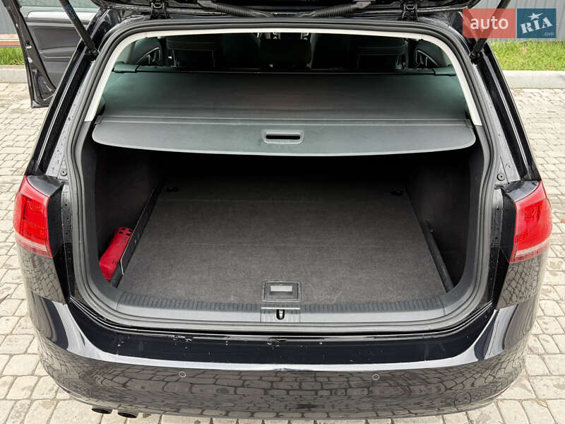 Универсал Volkswagen Golf 2016 в Львове
