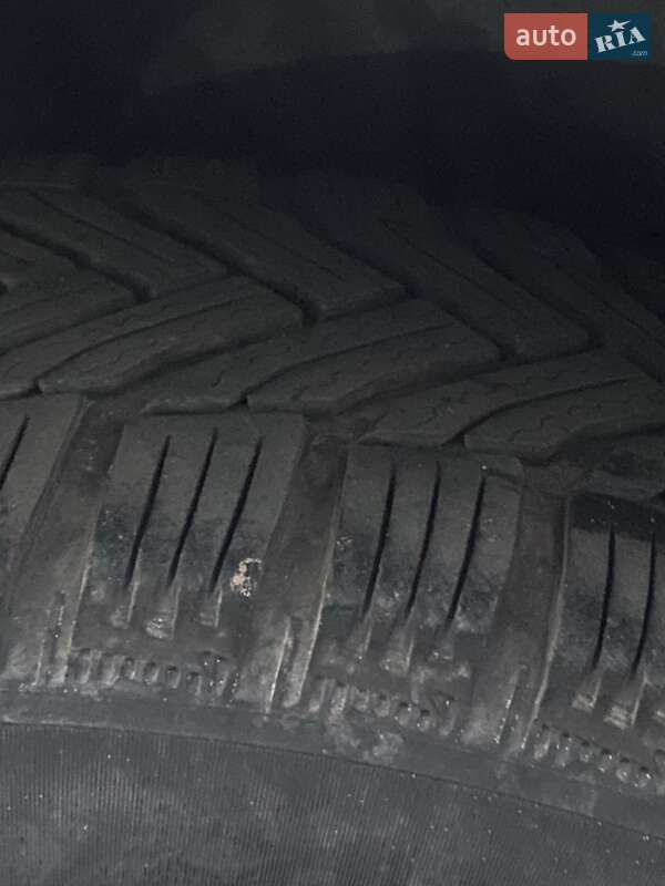 Хетчбек Volkswagen Golf 1998 в Івано-Франківську