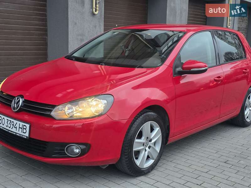 Хэтчбек Volkswagen Golf 2009 в Тернополе