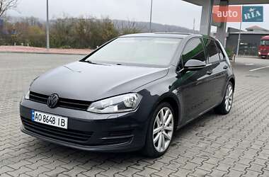 Хетчбек Volkswagen Golf 2014 в Мукачевому