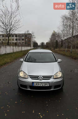 Хэтчбек Volkswagen Golf 2006 в Звягеле