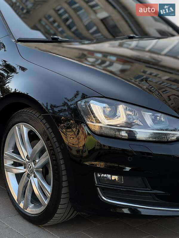 Хетчбек Volkswagen Golf 2014 в Сокирянах