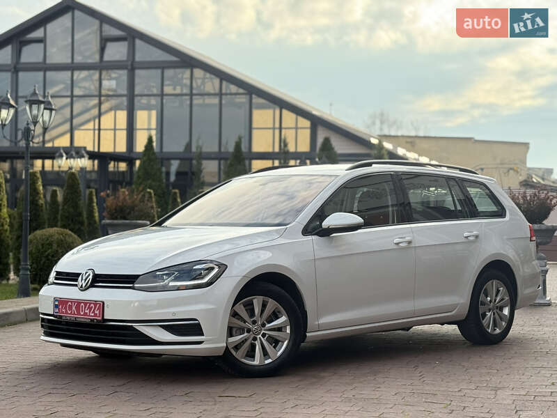 Універсал Volkswagen Golf 2017 в Стрию