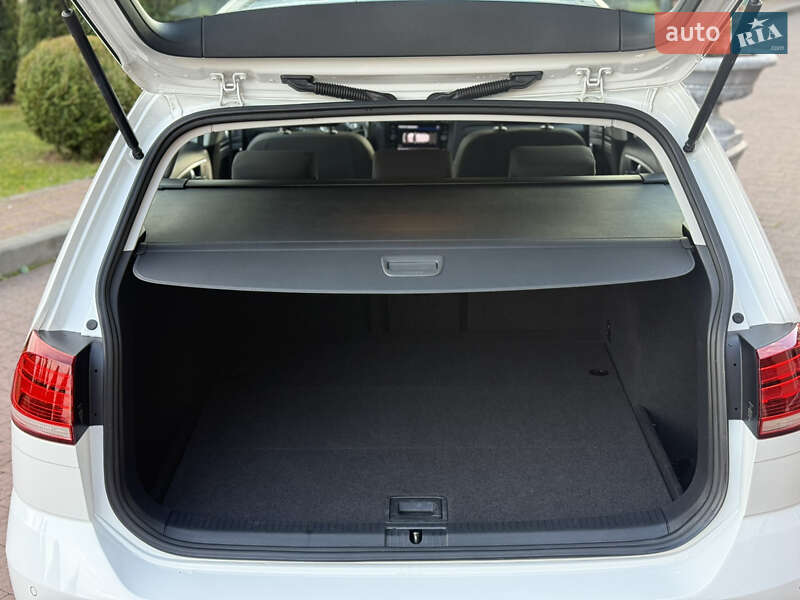 Універсал Volkswagen Golf 2017 в Стрию