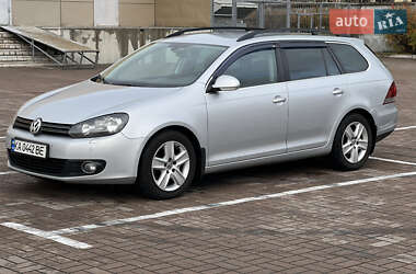 Універсал Volkswagen Golf 2011 в Києві