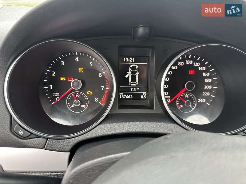 Хэтчбек Volkswagen Golf 2010 в Мукачево