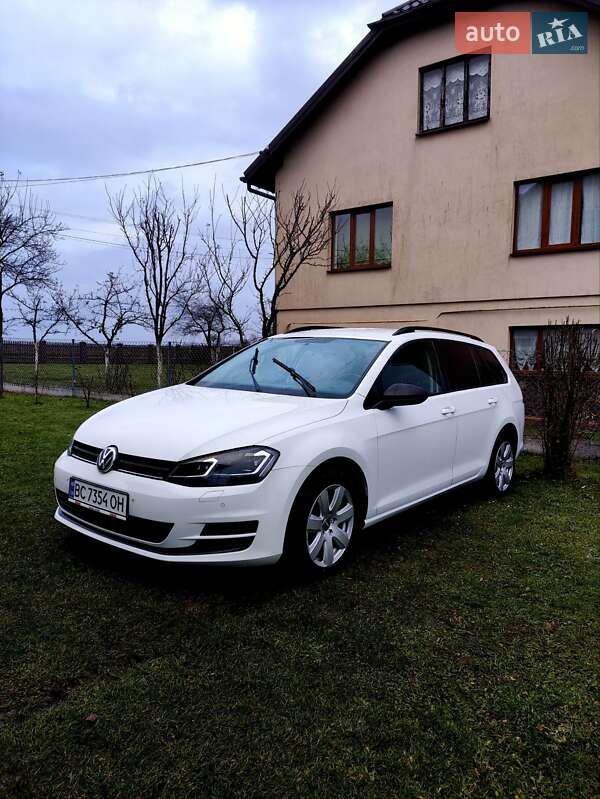 Універсал Volkswagen Golf 2014 в Львові