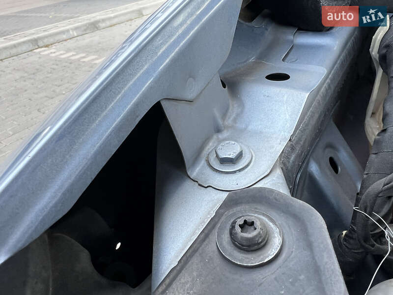 Хэтчбек Volkswagen Golf 2009 в Ровно