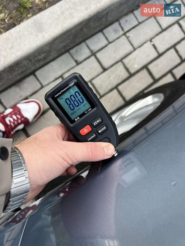 Хэтчбек Volkswagen Golf 2009 в Ровно