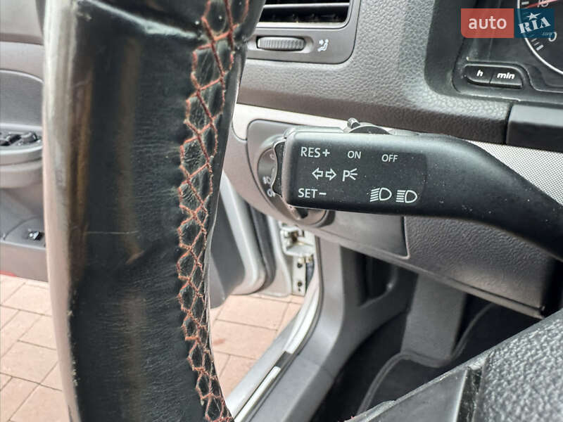 Хетчбек Volkswagen Golf 2006 в Рівному фото 30 Хетчбек Volkswagen Golf 2006 в Рівному