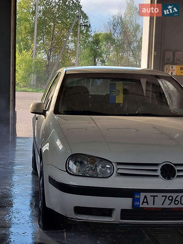 Універсал Volkswagen Golf 1998 в Івано-Франківську