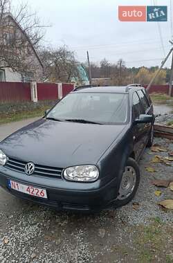 Универсал Volkswagen Golf 2004 в Киеве