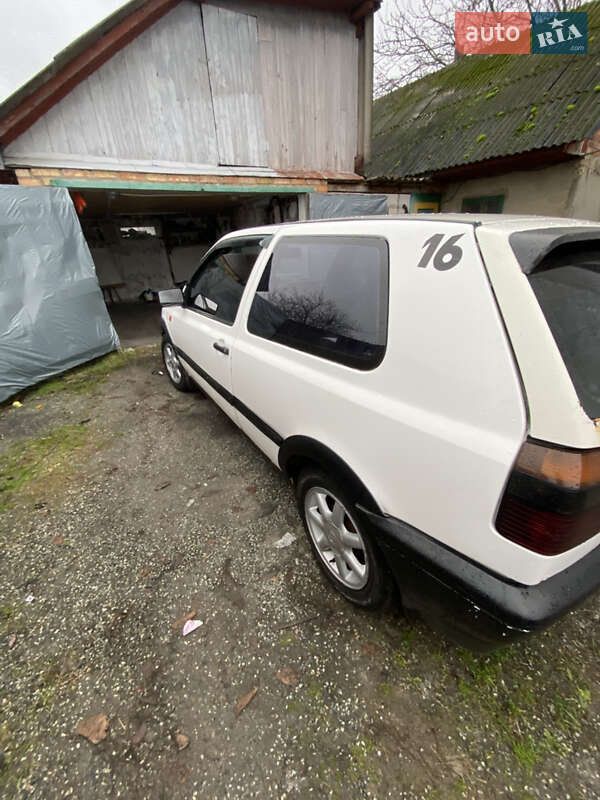 Хэтчбек Volkswagen Golf 1992 в Дымере