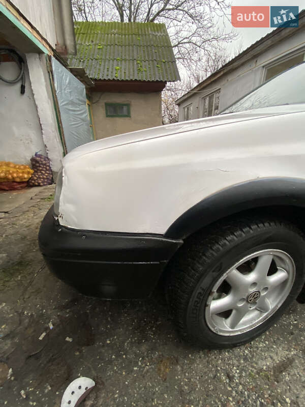 Хэтчбек Volkswagen Golf 1992 в Дымере