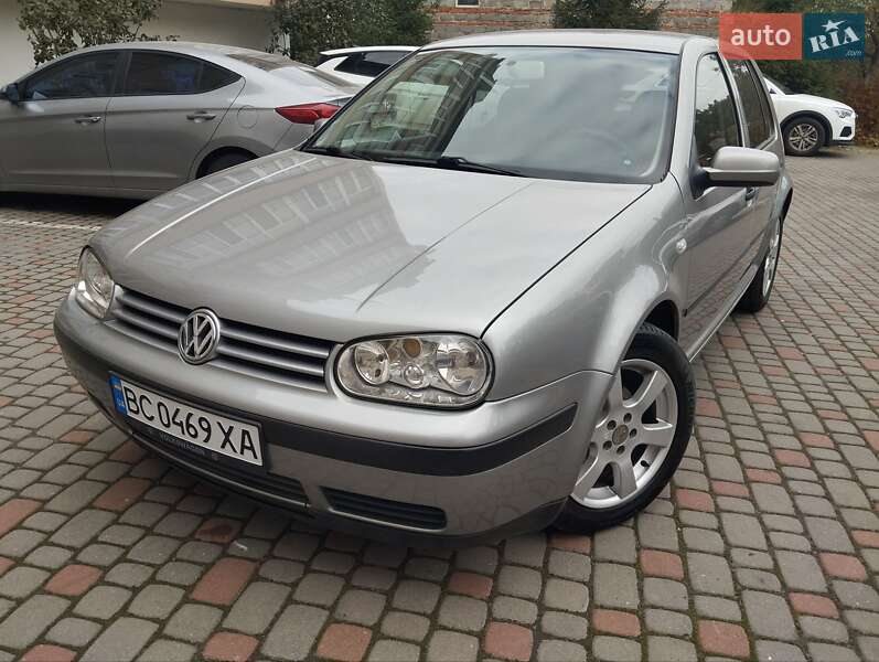 Хэтчбек Volkswagen Golf 2002 в Кривом Роге