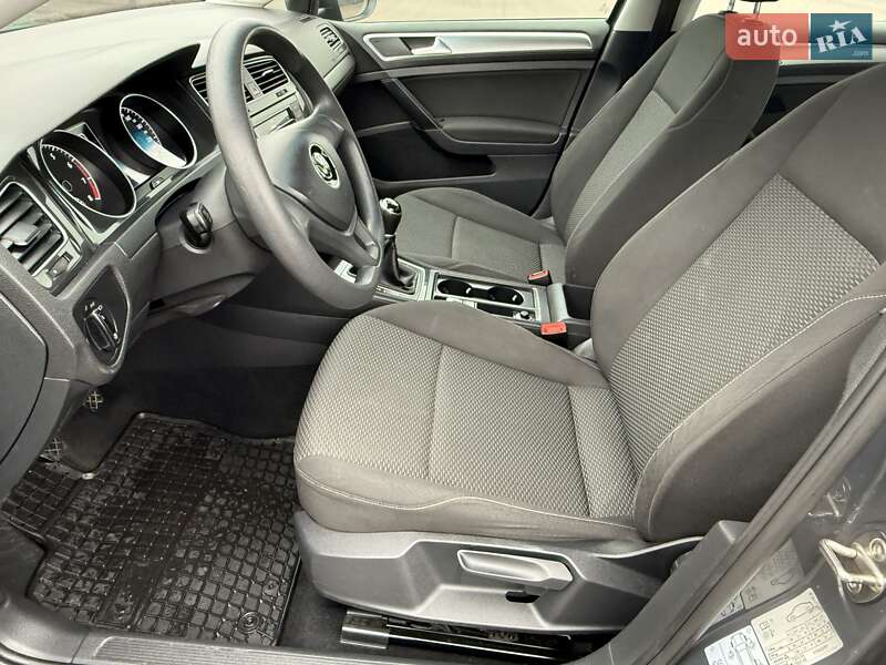 Хетчбек Volkswagen Golf 2018 в Борисполі