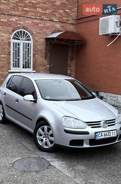 Хетчбек Volkswagen Golf 2004 в Смілі