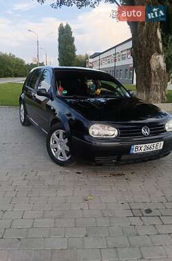 Хэтчбек Volkswagen Golf 2000 в Чемеровцах