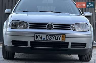Хетчбек Volkswagen Golf 2003 в Тернополі