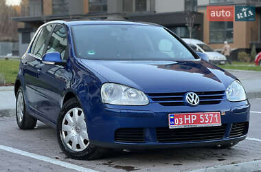 Хэтчбек Volkswagen Golf 2005 в Тернополе
