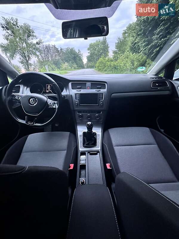 Универсал Volkswagen Golf 2016 в Виннице