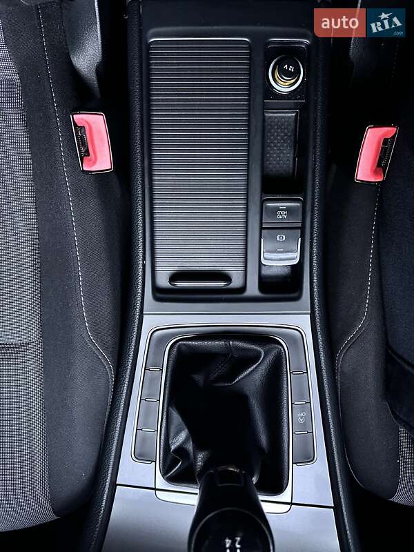 Универсал Volkswagen Golf 2016 в Виннице