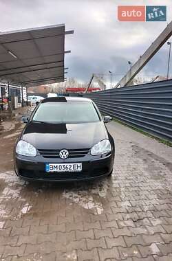 Хэтчбек Volkswagen Golf 2004 в Сумах