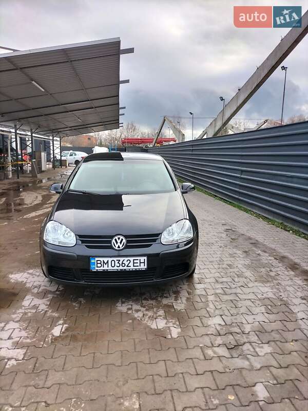 Volkswagen Golf 2004
