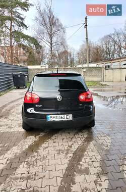 Хэтчбек Volkswagen Golf 2004 в Сумах