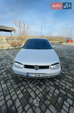 Хетчбек Volkswagen Golf 1998 в Івано-Франківську