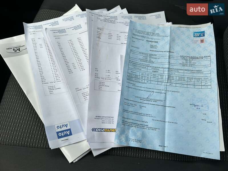 Універсал Volkswagen Golf 2010 в Полтаві