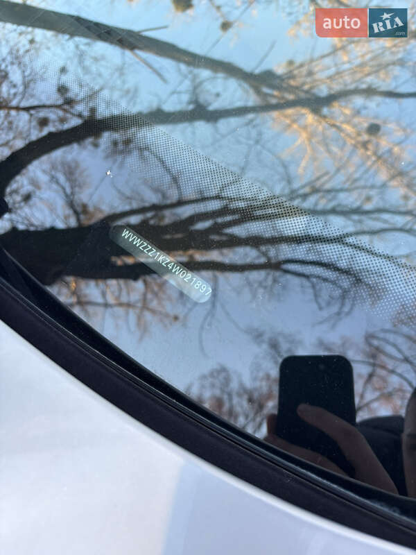 Хетчбек Volkswagen Golf 2003 в Чернівцях