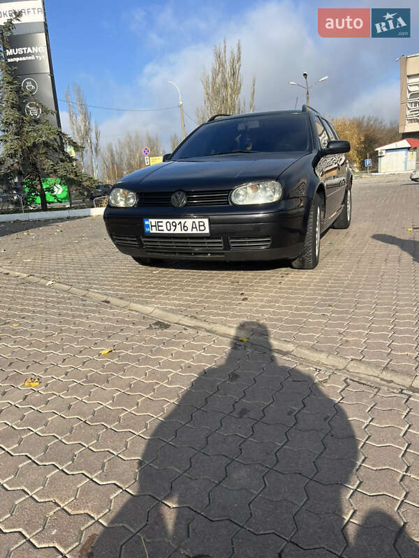 Универсал Volkswagen Golf 2001 в Херсоне