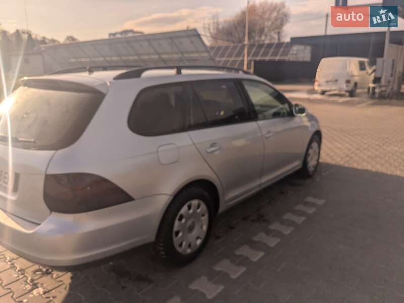 Універсал Volkswagen Golf 2008 в Володимирі