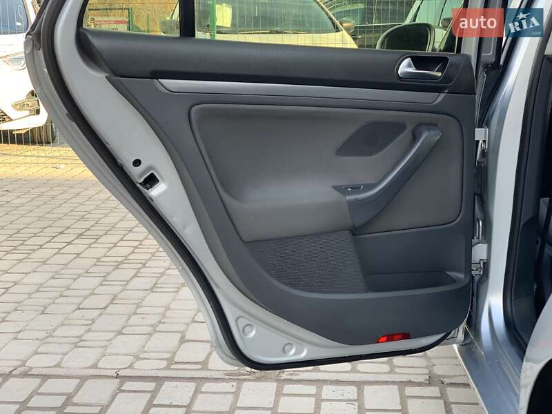 Універсал Volkswagen Golf 2007 в Бердичеві