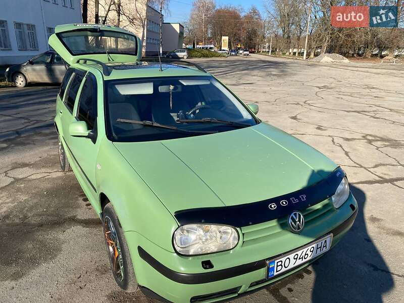Універсал Volkswagen Golf 1999 в Городку