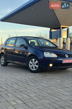 Хетчбек Volkswagen Golf 2006 в Іваничах