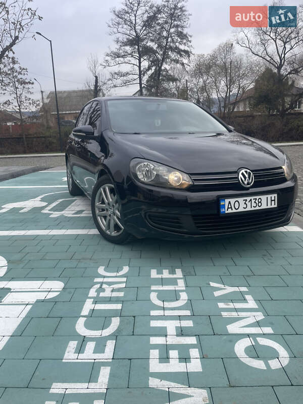 Хэтчбек Volkswagen Golf 2010 в Сваляве фото 9 Хэтчбек Volkswagen Golf 2010 в Сваляве