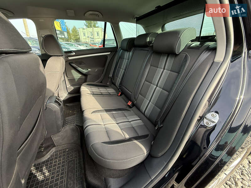 Универсал Volkswagen Golf 2012 в Стрые фото 40 Универсал Volkswagen Golf 2012 в Стрые